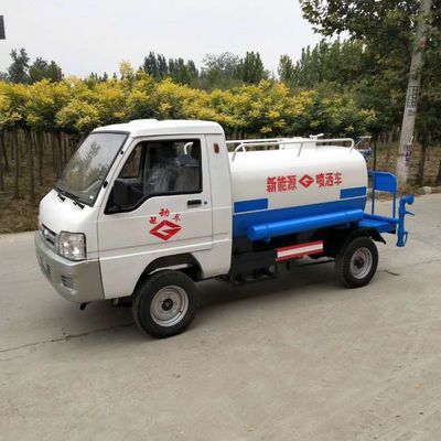 新能源電動灑水車 全封閉設(shè)計的工地降塵利器